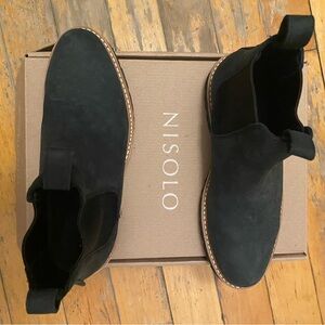 Nisolo Black Chelsea Leather Boots Size 8.5
